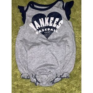 New York Yankees infant one piece 0-3 months